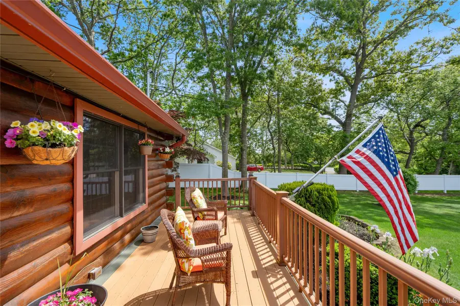 355 Woodland Avenue, Manorville, NY 11949 - #3