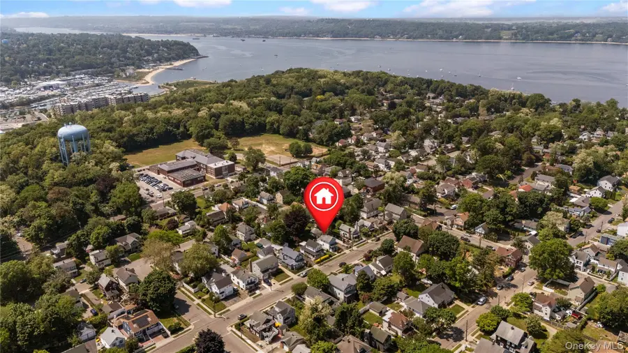 53 Valentine St, Glen Cove, NY 11542 - #2