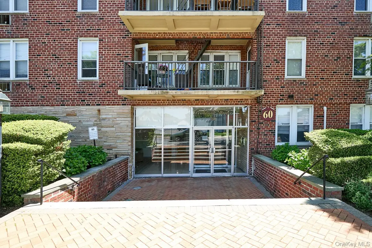 60 Hempstead Avenue #3P, Lynbrook, NY 11563 - #1