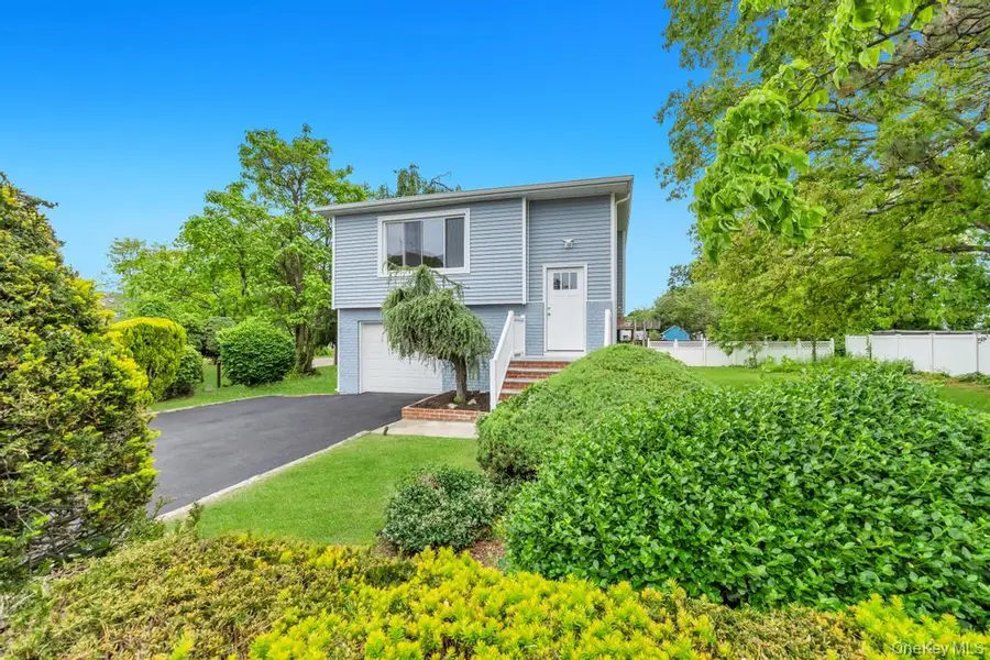 46 Jamaica Avenue, Wyandanch, NY 11798 - #2