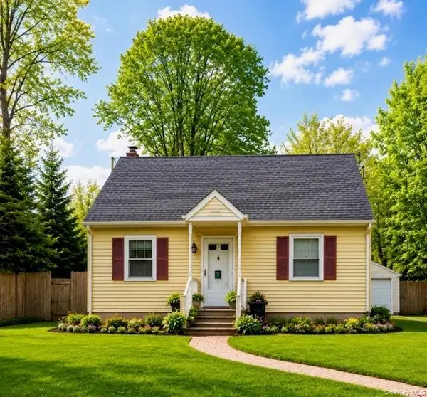 215 Manor Road, Huntington, NY 11740