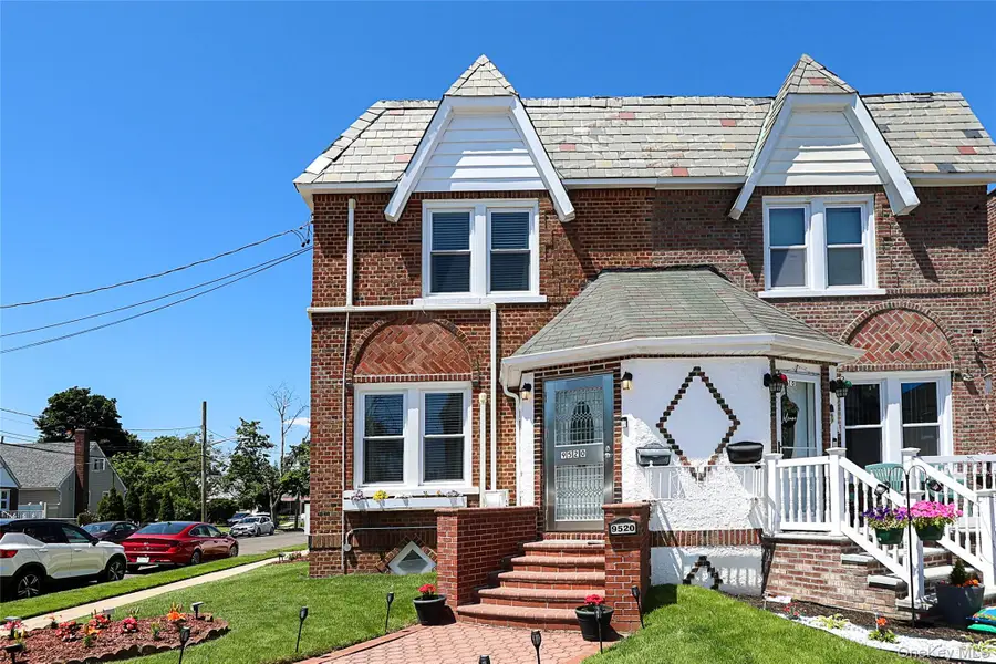 95-20 239th Street, Floral Park, NY 11001 - #2