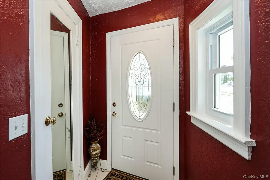 95-20 239th Street, Floral Park, NY 11001 - #3