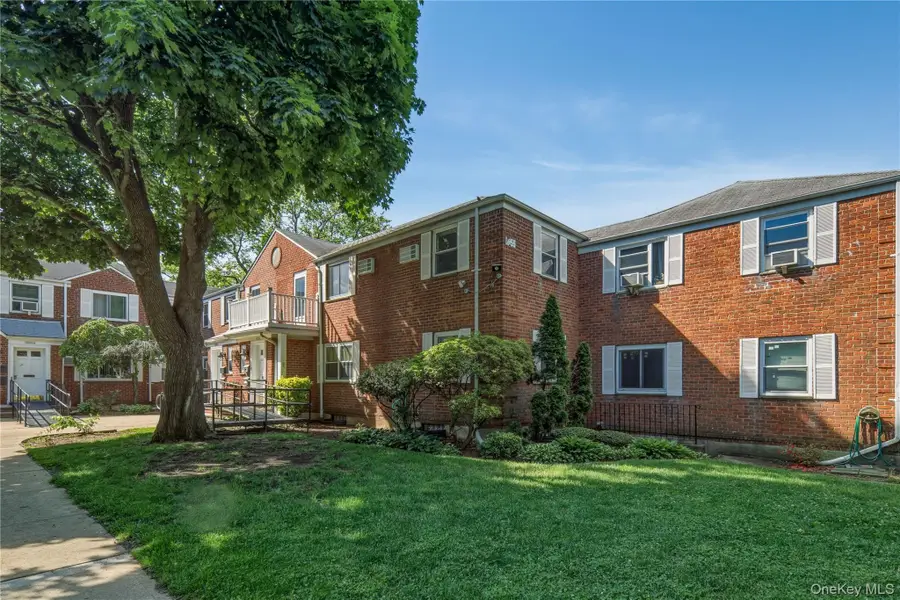 254-18 2nd Floor 75 Ave #Upper, Glen Oaks, NY 11004 - #3