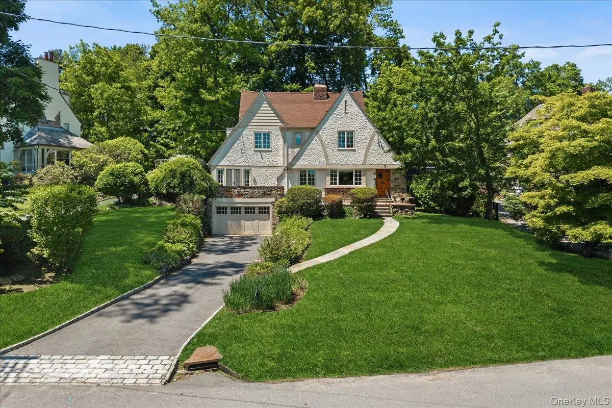 311 Lyncroft Road, New Rochelle, NY 10804 - #1