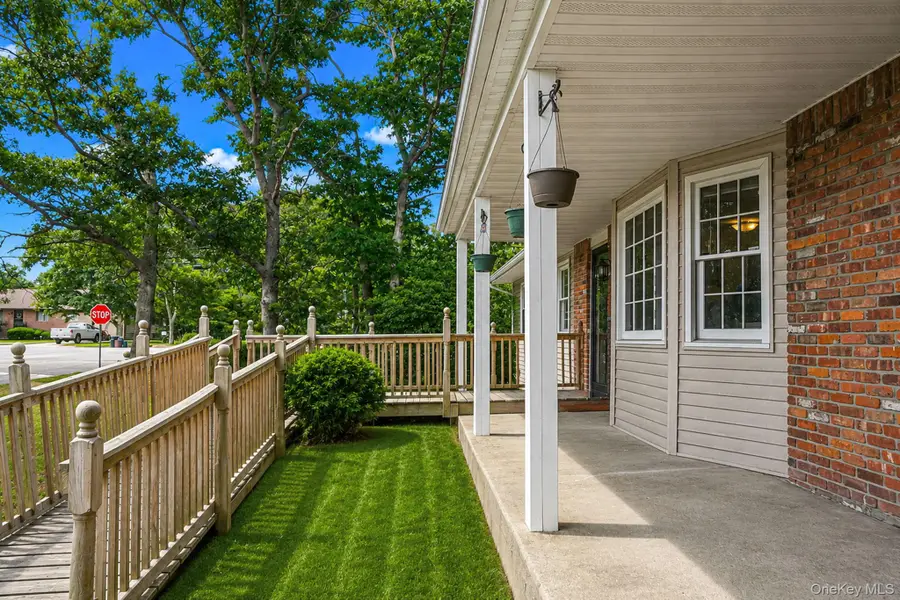 2 Linden Avenue, Holtsville, NY 11742 - #2