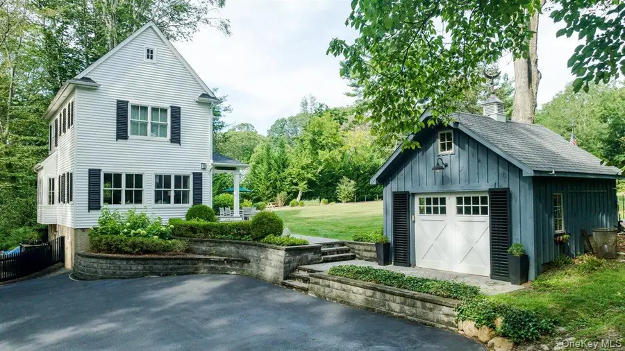 69 Southdown Road, Huntington, NY 11743 - #2