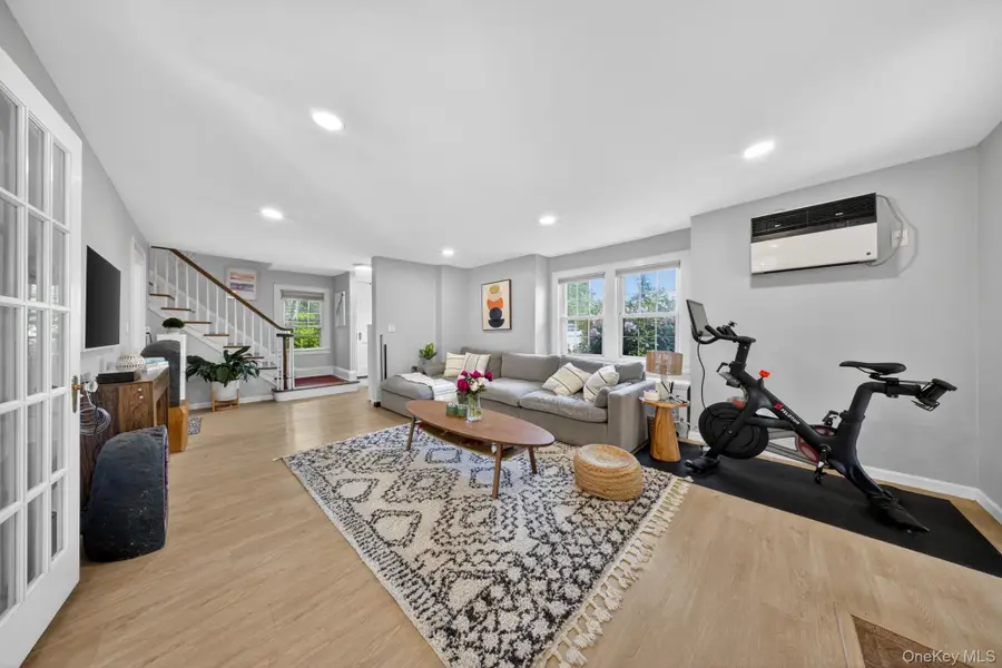 66 Walter Avenue, Hicksville, NY 11801 - #2