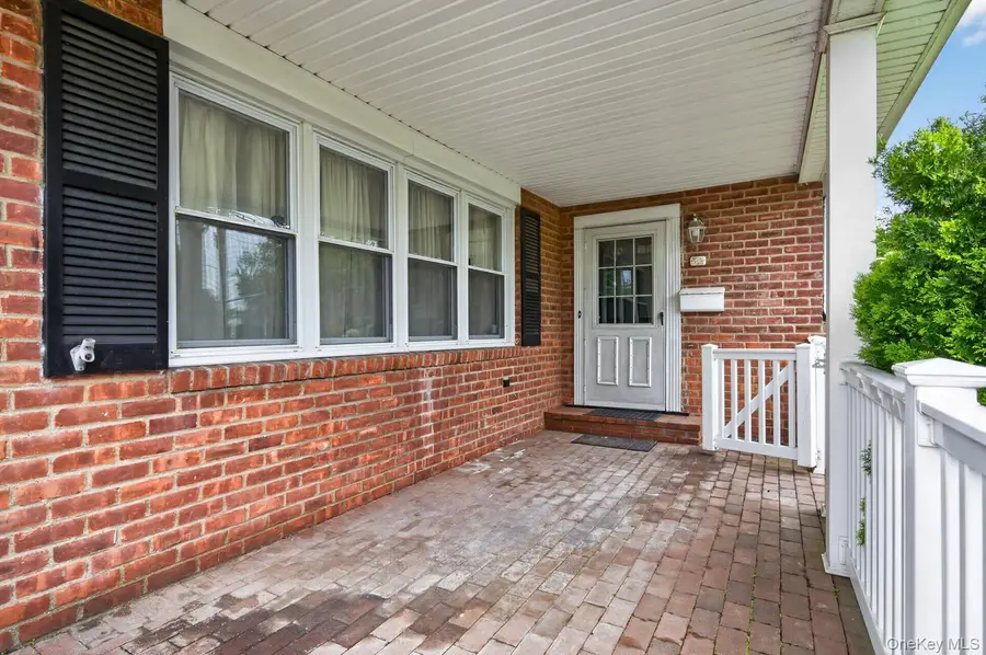 567 Pearl Street, Oceanside, NY 11572 - #3