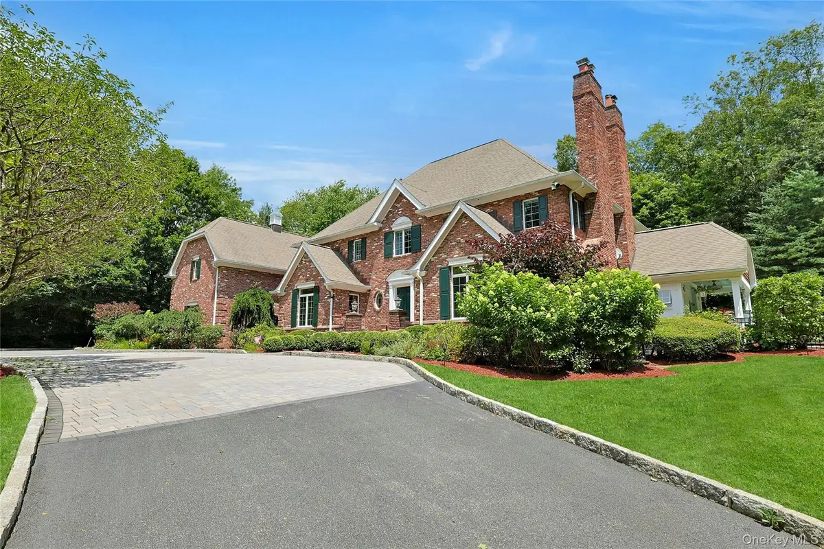 10 Hidden Oak Road, Armonk, NY 10504 - #1