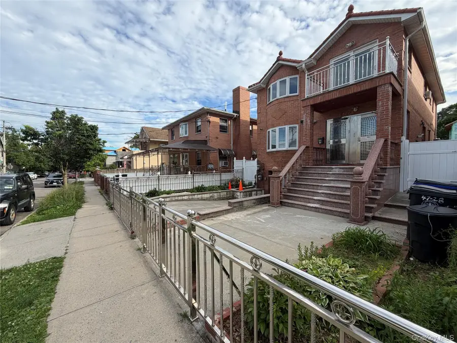 4728 Bowne Street, Flushing, NY 11355 - #2