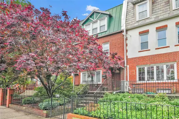 2310 21st Avenue, Astoria, NY 11105