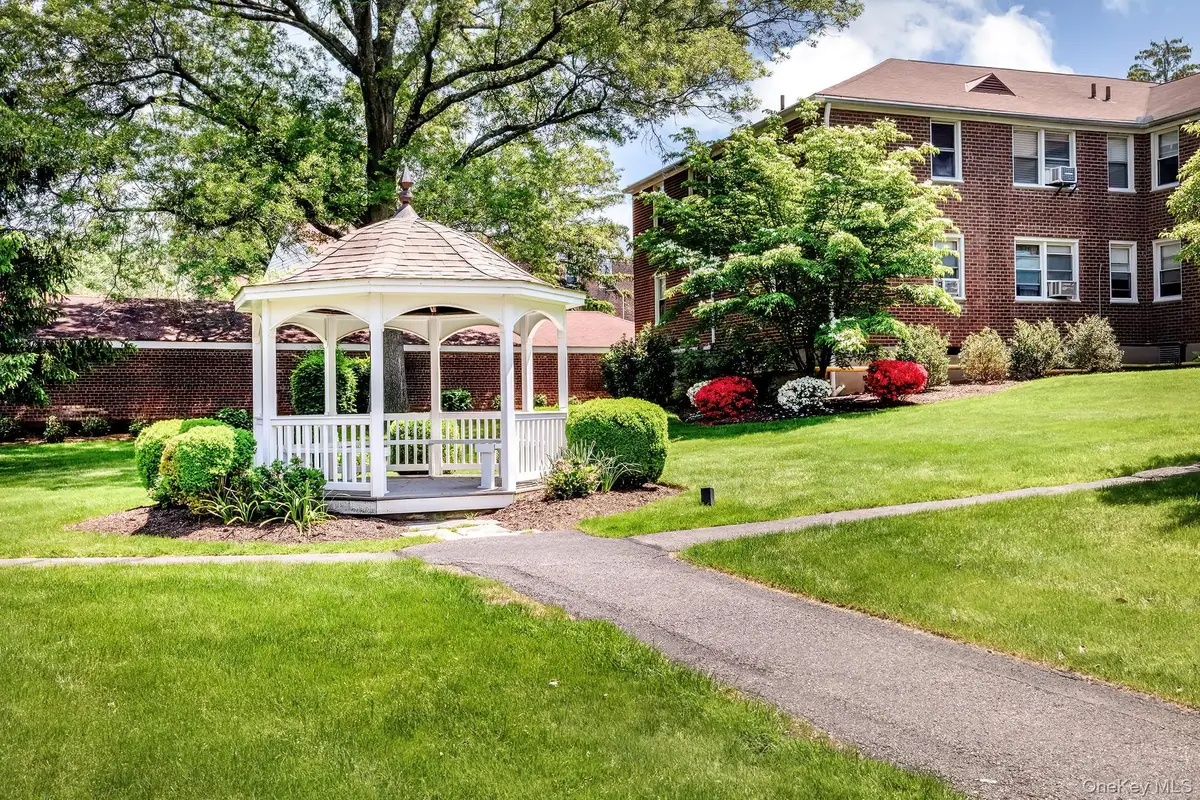 175 Bryant Avenue #1I, White Plains, NY 10605 - #1