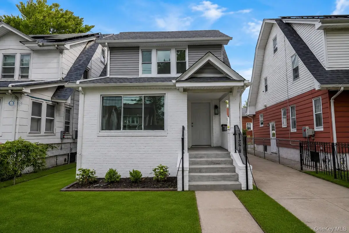 19137 115th Avenue, Saint Albans, NY 11412 - #1