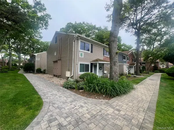 40 W 4th Street #81, Patchogue, NY 11772