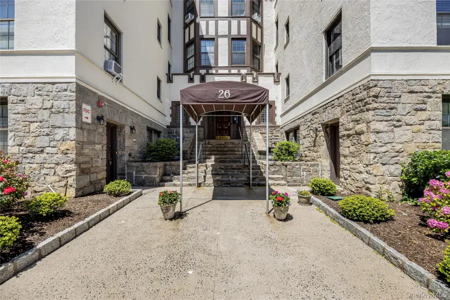 26 Pondfield Road #1D, Bronxville, NY 10708 - #2
