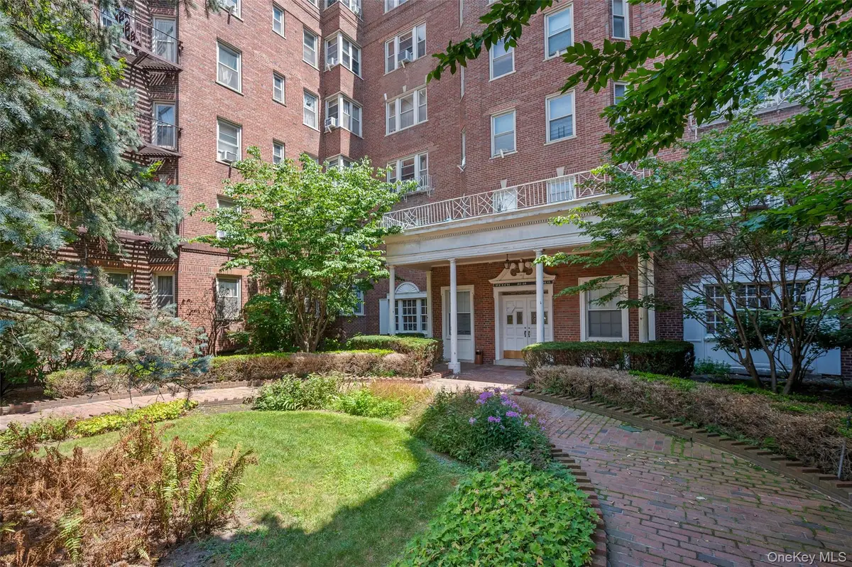 8449 168th Street #2U, Jamaica, NY 11432 - #1