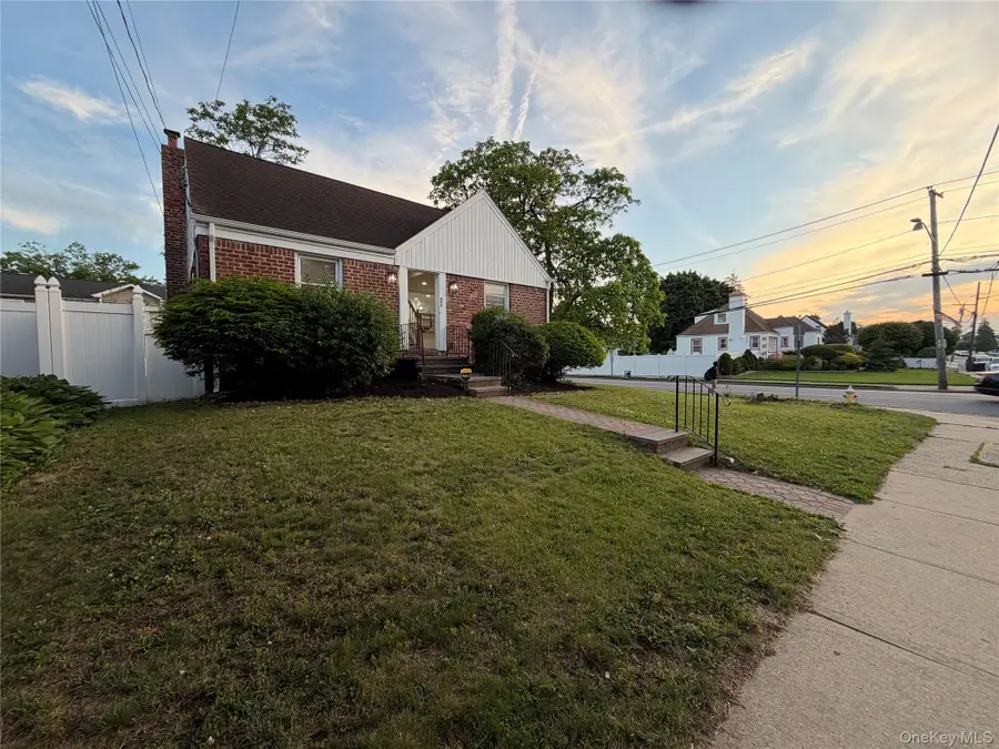 646 Macon Place, Uniondale, NY 11553 - #2