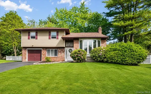 2466 new york New York Avenue, Melville, NY 11747