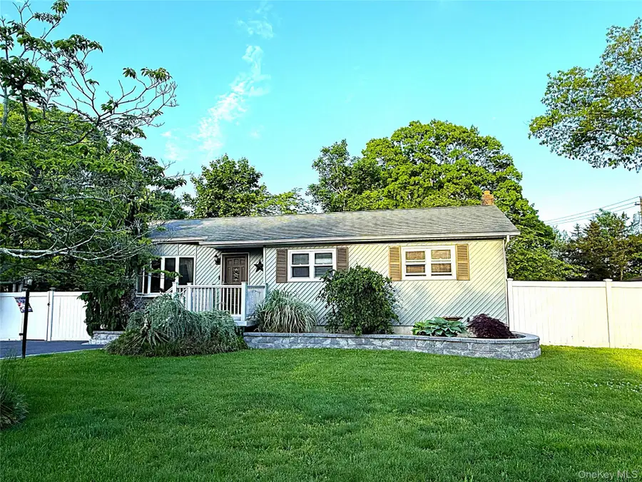 1 Heston Road, Shirley, NY 11967 - #3