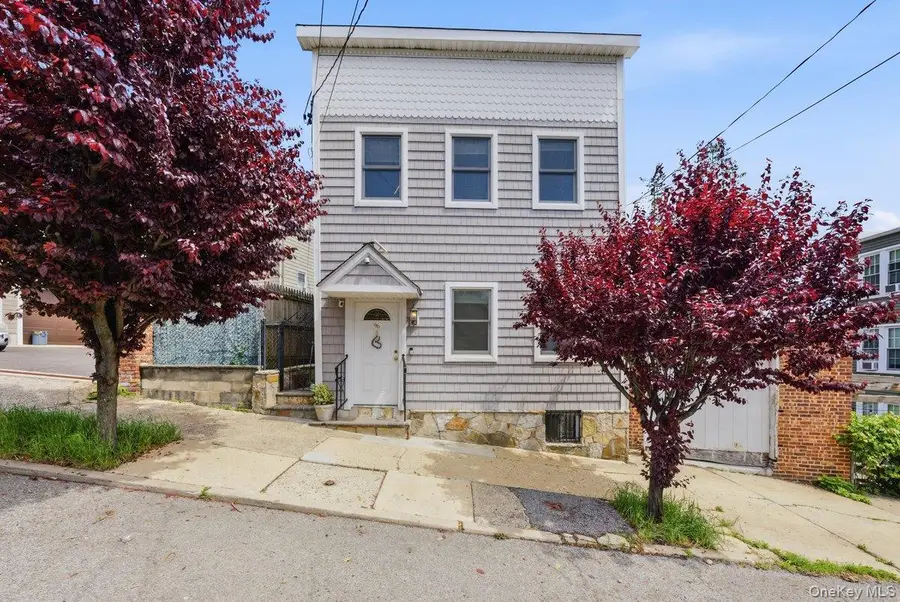 96 Wakefield Avenue, Yonkers, NY 10704 - #2