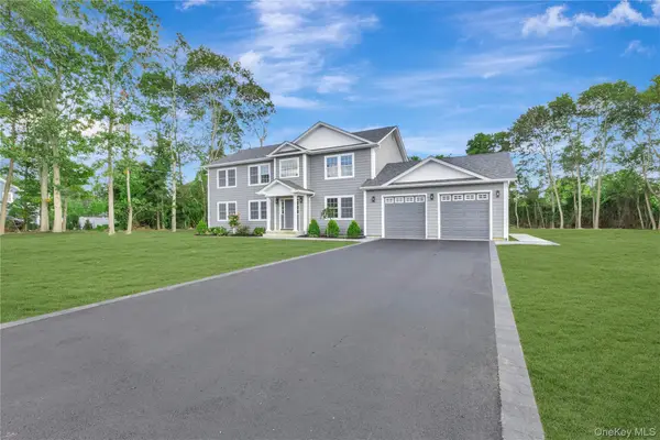 92 Park Street, Blue Point, NY 11715