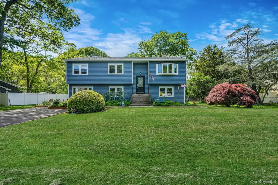 489 Carnation Drive, Shirley, NY 11967 - #2