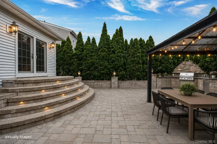 140 Emerson Avenue, Floral Park, NY 11001 - #3