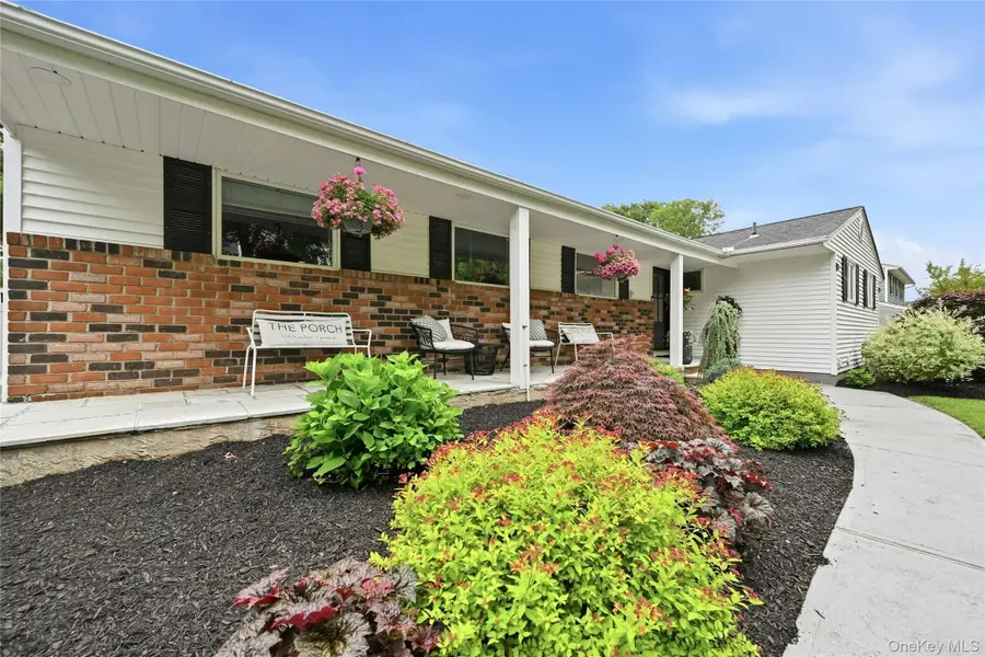 29 Kirkland Drive, Greenlawn, NY 11740 - #3