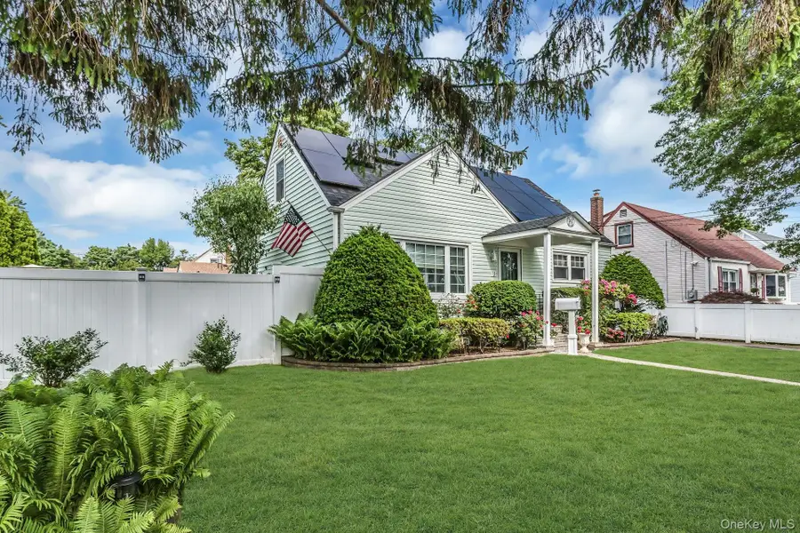 93 Gilroy Avenue, Uniondale, NY 11553 - #3