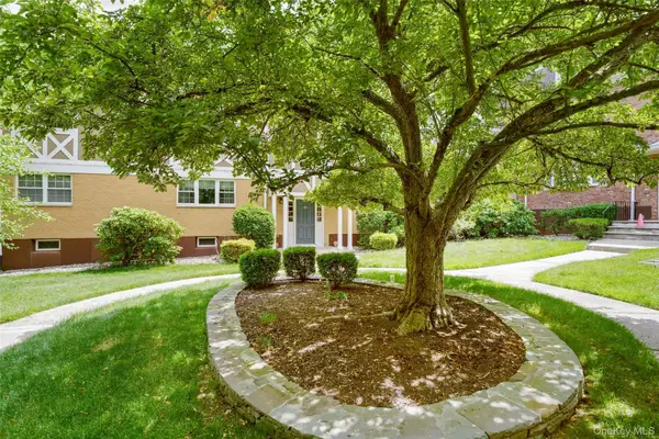 35 Milford Lane #X8, Suffern, NY 10901