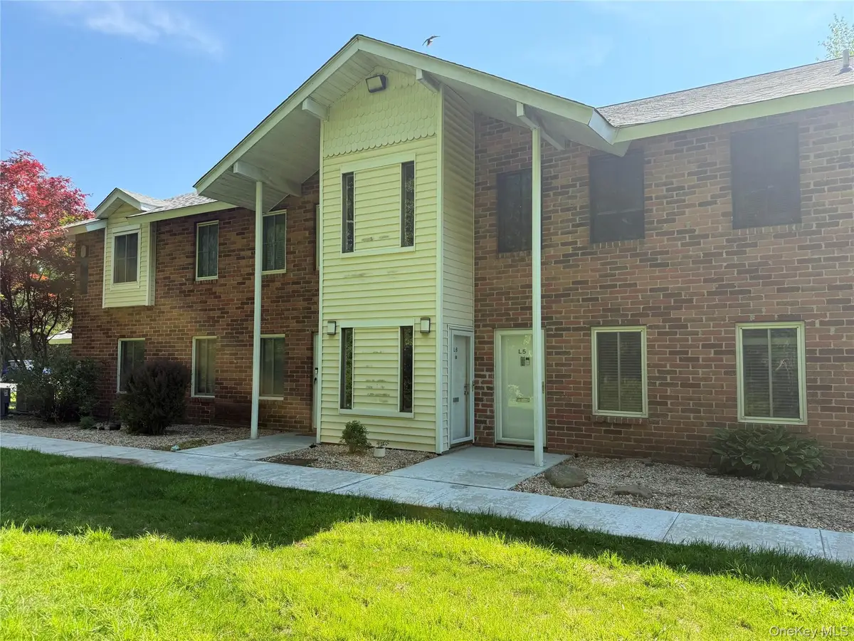 5 Laramie Court #5, Coram, NY 11727 - #1