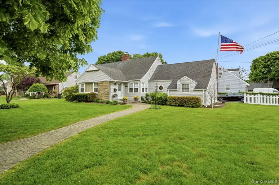 99 Oldfield Avenue, Amityville, NY 11701 - #2