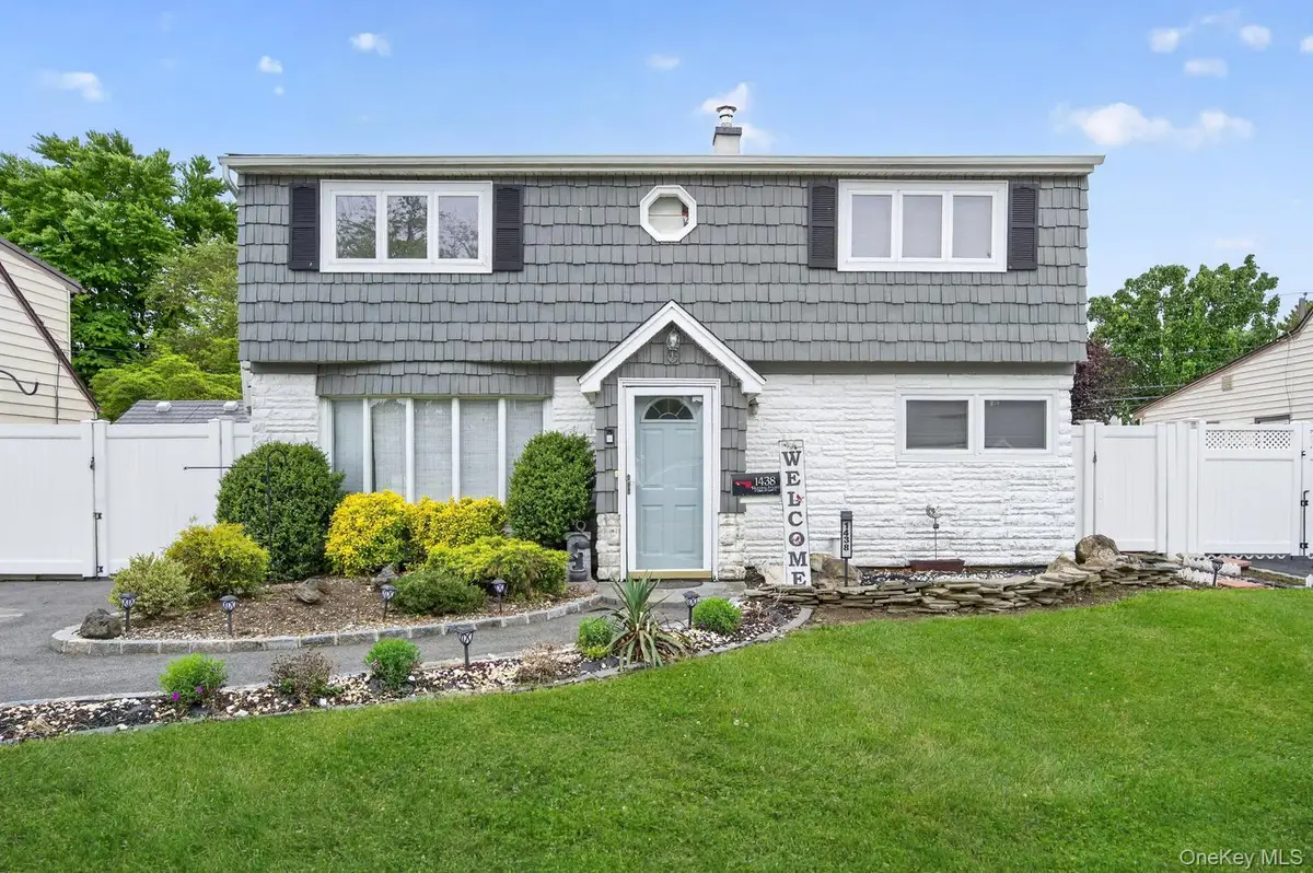 1438 Harding Street, North Bellmore, NY 11710 - #1