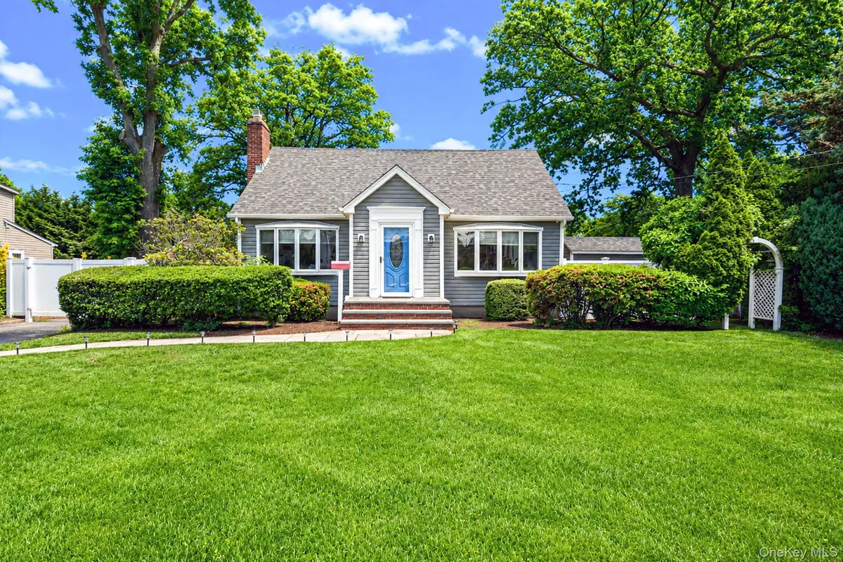 1905 Park Avenue, East Meadow, NY 11554 - #1