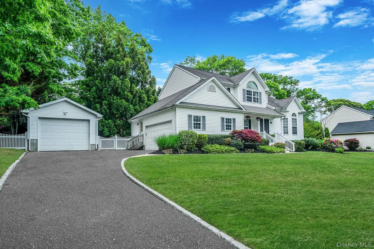 24 4th Avenue, Rocky Point, NY 11778 - #1