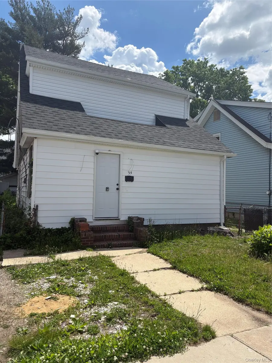 35 Van Siclen Avenue, Floral Park, NY 11001 - #2