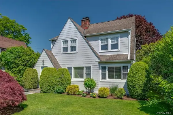 367 Old Mamaroneck Road, White Plains, NY 10605