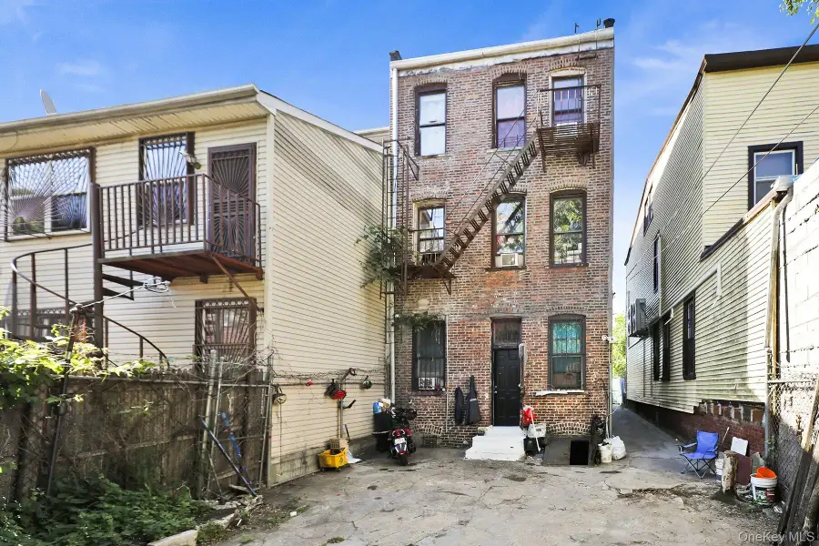 863 Dumont Avenue, Brooklyn, NY 11207 - #2
