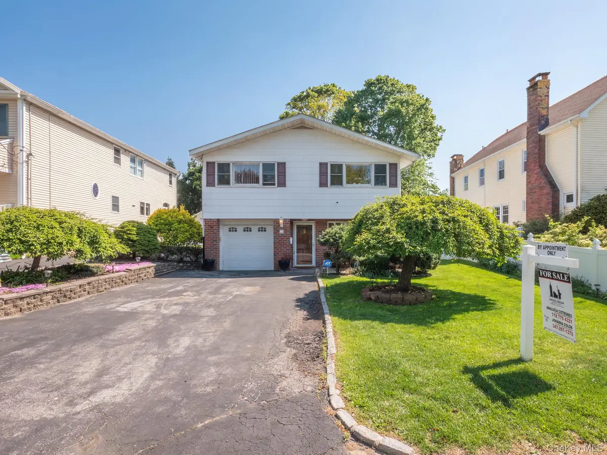 31 Stevenson Avenue, Scarsdale, NY 10530 - #1
