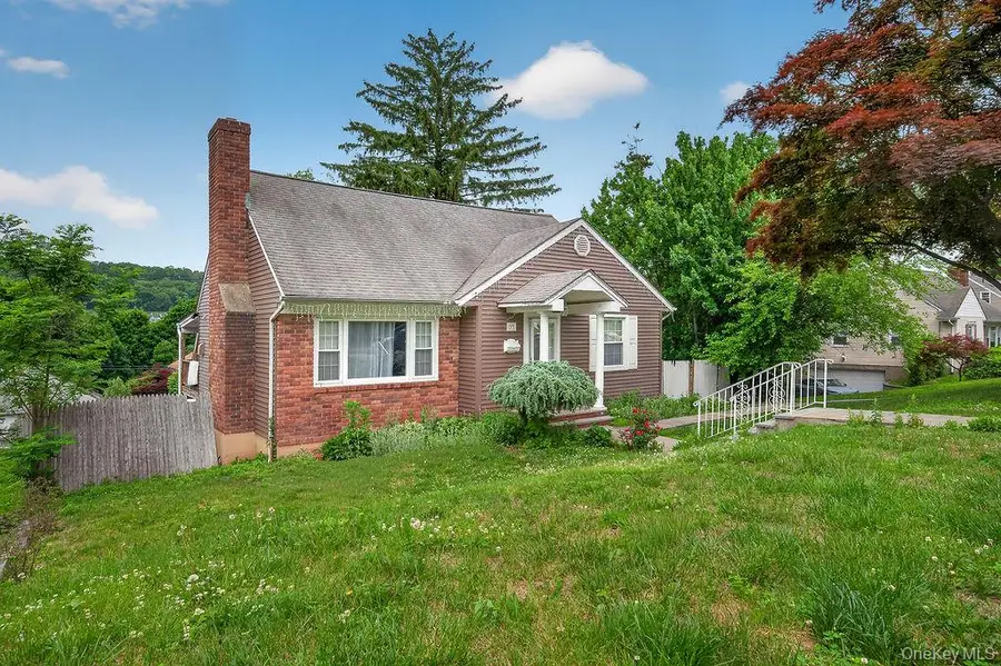 33 S Mortimer Avenue, Elmsford, NY 10523 - #3