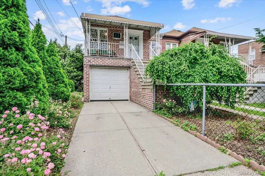 1103 Rhinelander Avenue, Bronx, NY 10461 - #2