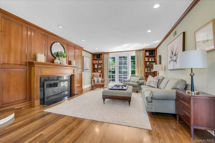 74 Litchfield Road, Port Washington, NY 11050 - #3