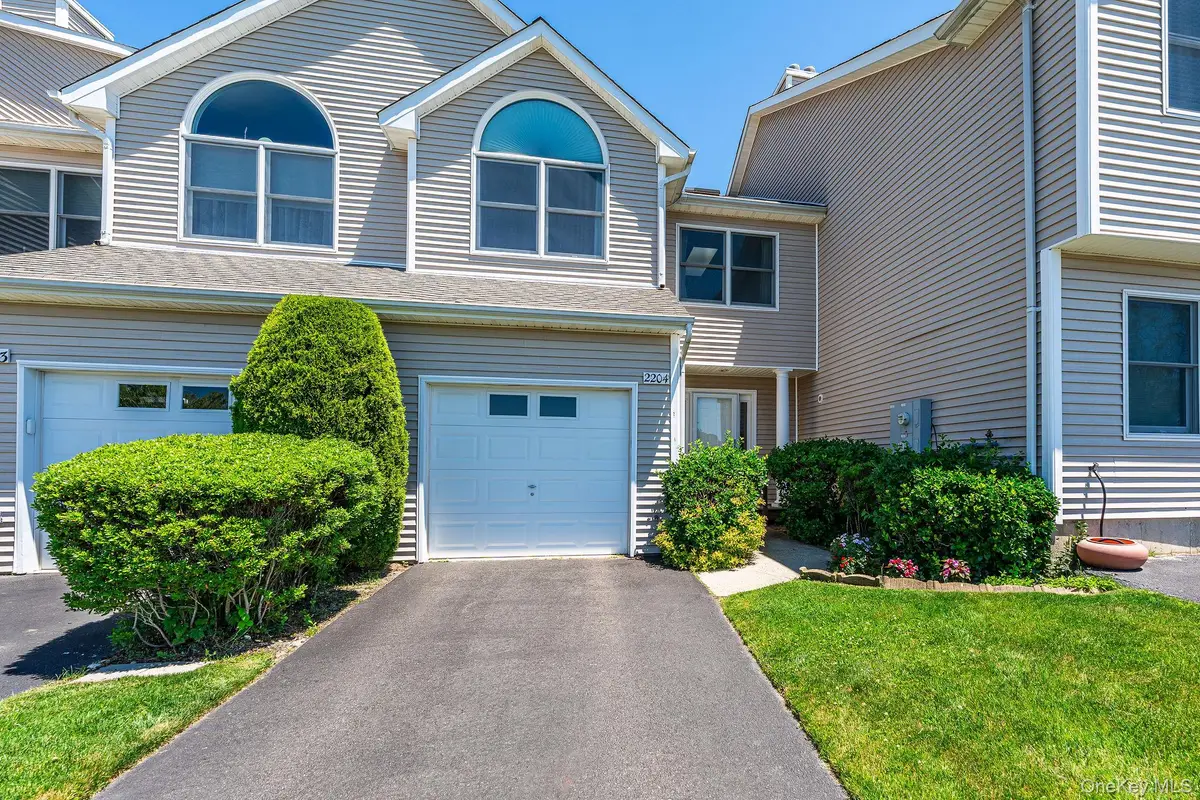 2204 Cedar Path, Riverhead, NY 11901 - #1