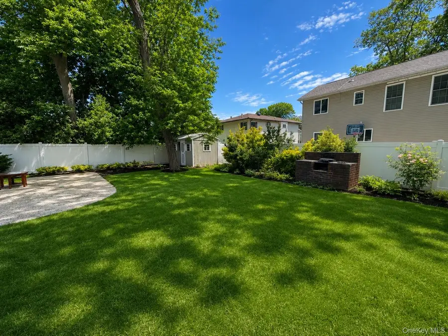 6 Decatur Street, Roosevelt, NY 11575 - #3