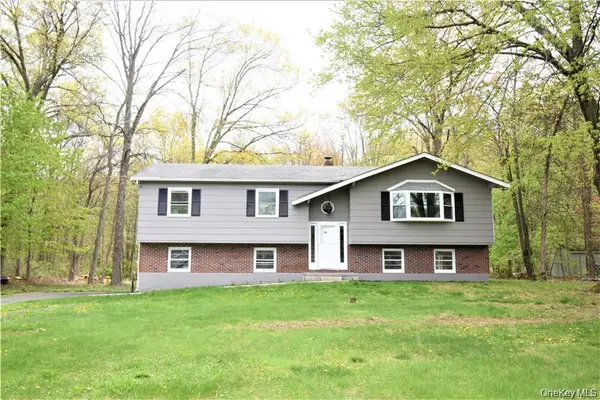 158 Sycamore Drive, New Windsor, NY 12553