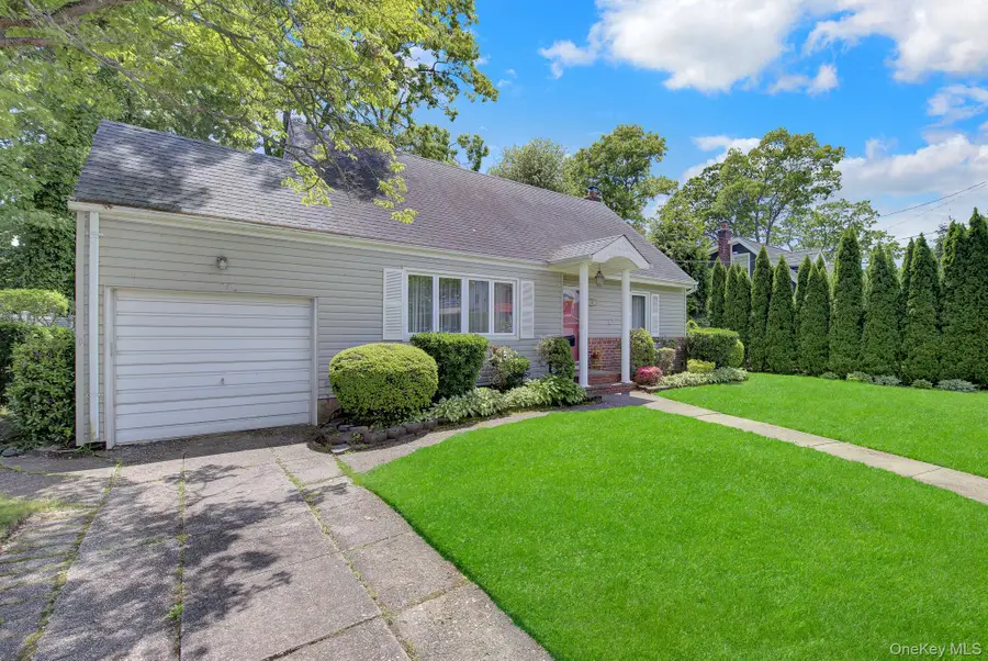 130 Abbey Street, Massapequa Park, NY 11762 - #2