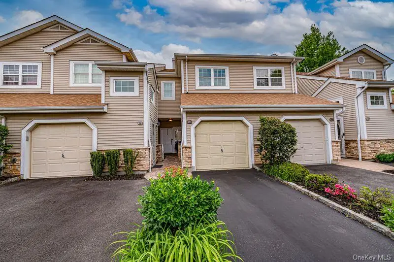 34 Carriage Lane, Plainview, NY 11803 - #1
