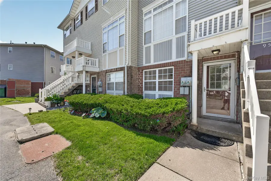 93 Admiral Court, Bronx, NY 10473 - #3