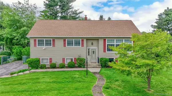 10 Ona Lane, New Windsor, NY 12553